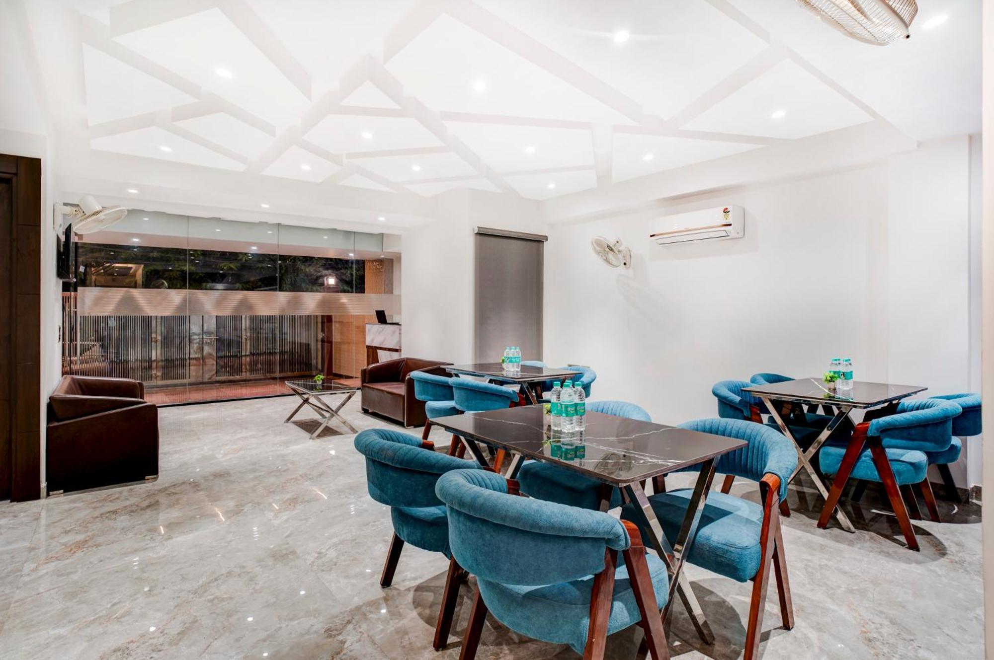 Treebo Corporate Inn Noida Exterior foto